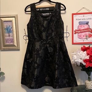 Forever 21 Contemporary, Elegant, Black Pleated Dress w/Side Zipper Sz Large